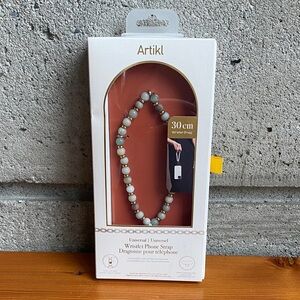 Artikl Beaded Wristlet Phone Strap